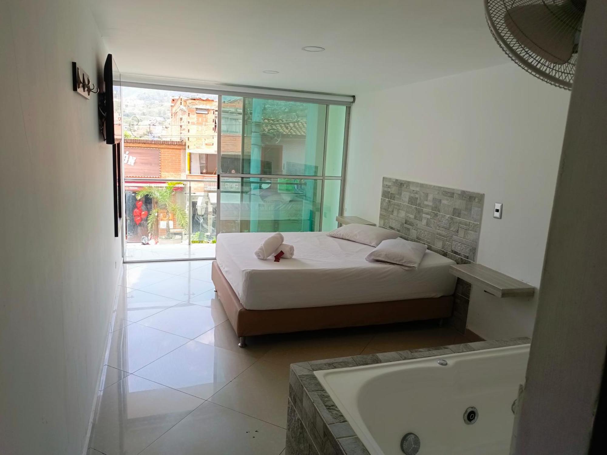 Hotel Buenos Aires Central Medellín Eksteriør bilde