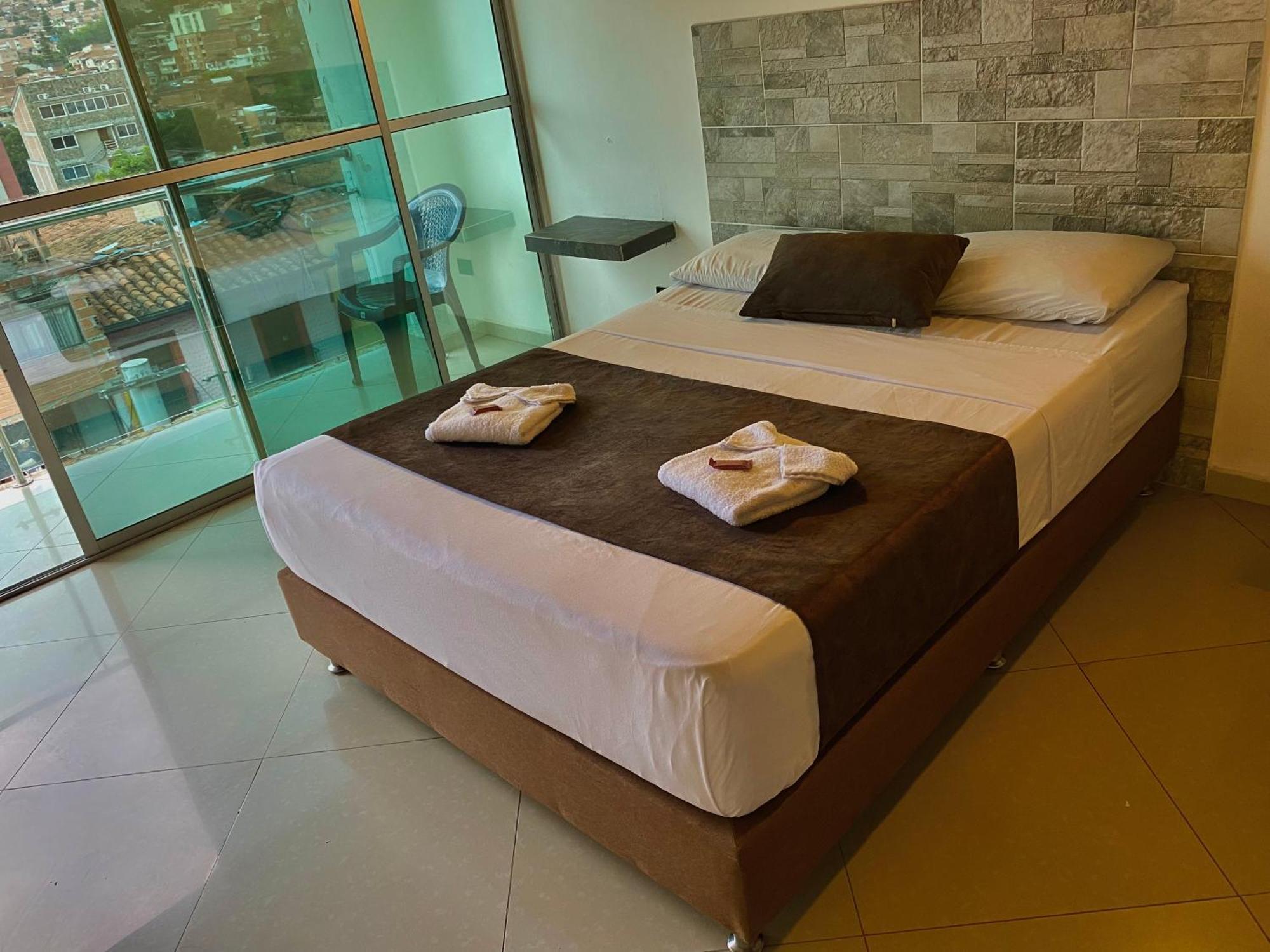 Hotel Buenos Aires Central Medellín Eksteriør bilde